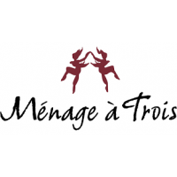 MÉNAGE À TROIS 
